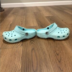 Light Blue crocs size 1 little girl